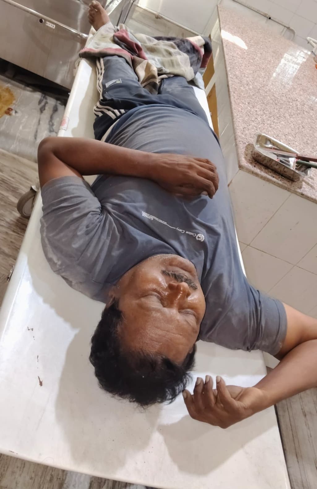 चौपारण : निर्माणाधीन डिग्री कॉलेज में मजदूर की संदिग्ध मौत