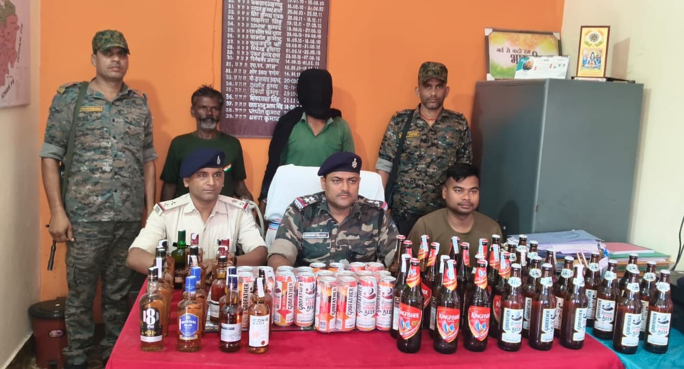 किराना दुकान में अवैध रूप से अंग्रेजी शराब की बिक्री, 71 बोतलों के साथ एक गिरफ्तार