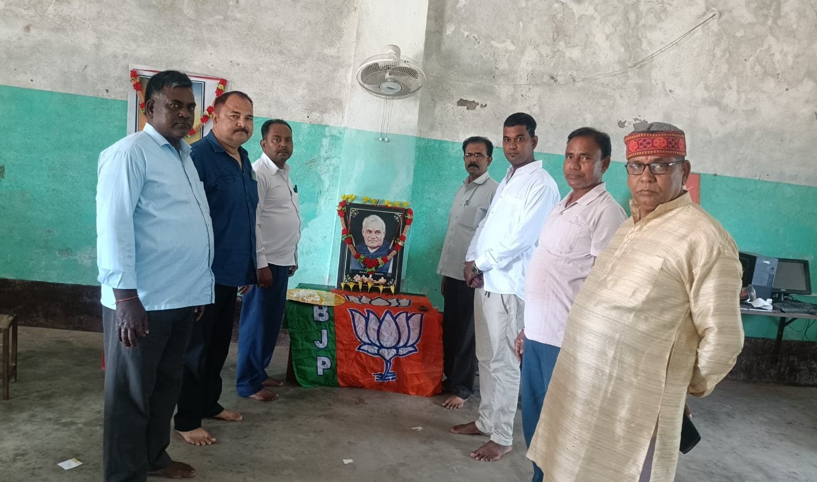 अटल बिहारी वाजपेयी की पुण्यतिथि पर विष्णुगढ़ पश्चिमी मंडल भाजपा ने दी भावभीनी श्रद्धांजलि
