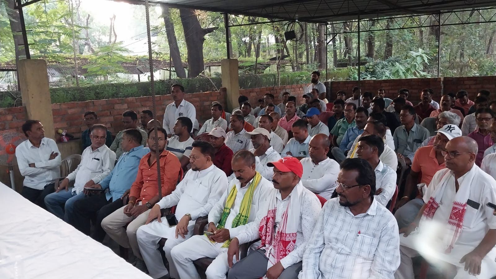शांतिपूर्ण व सौहार्द पूर्ण तरीके से मनाये दुर्गा पूजा : थाना प्रभारी