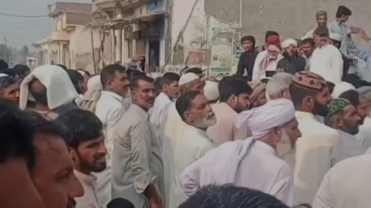 पाकिस्तान में ईशनिंदा के आरोप पर बवाल, ईसाई के घर-दुकान में आग