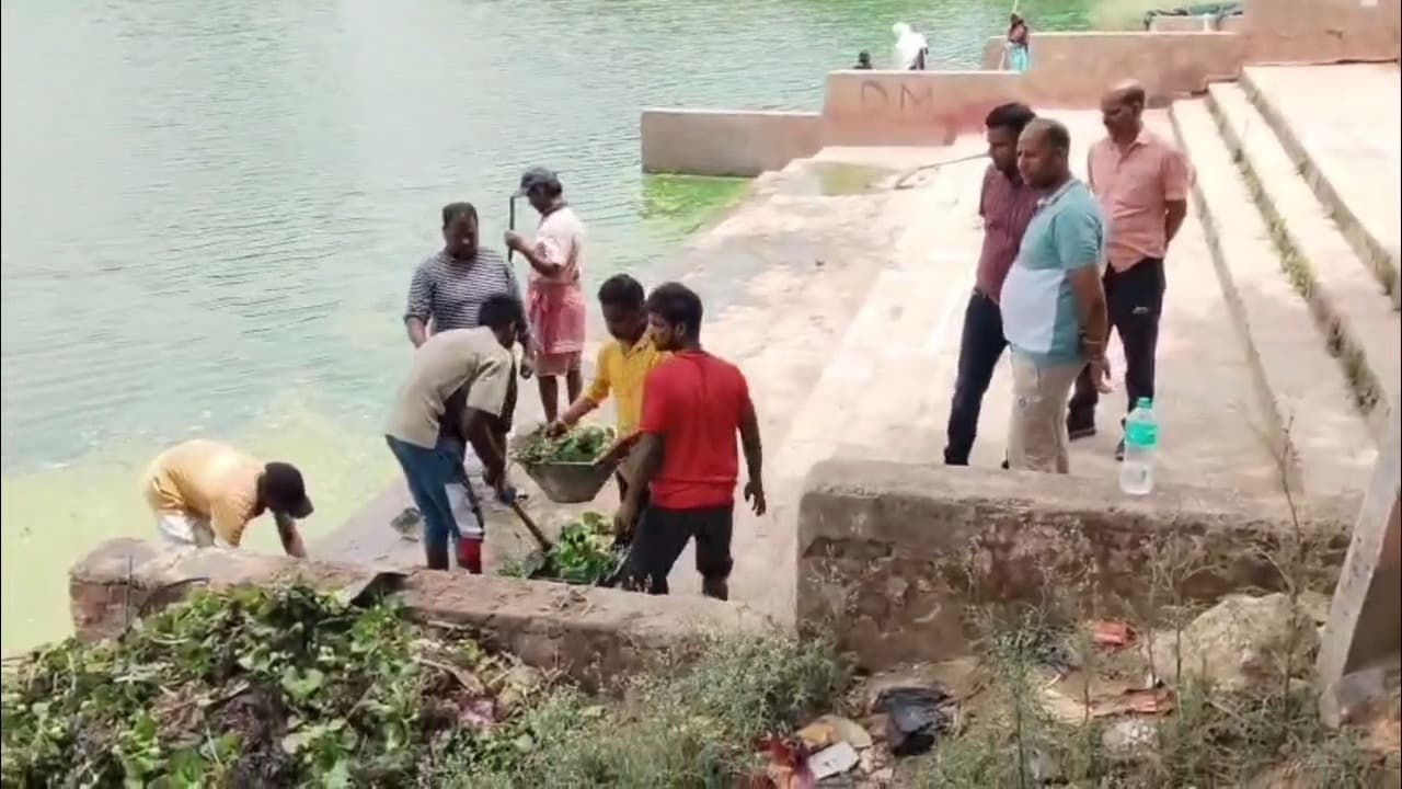 स्वच्छता फीडबैक अभियान: हजारीबाग में जनप्रतिनिधियों ने संभाली सफाई की कमान
