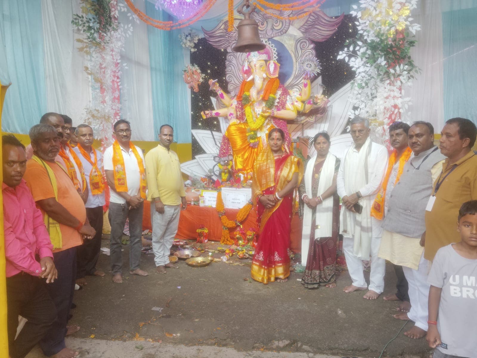 गणपति पूजा में शामिल हुए पूर्व विधायक उमाशंकर अकेला, क्षेत्र की सुख-समृद्धि की कामना