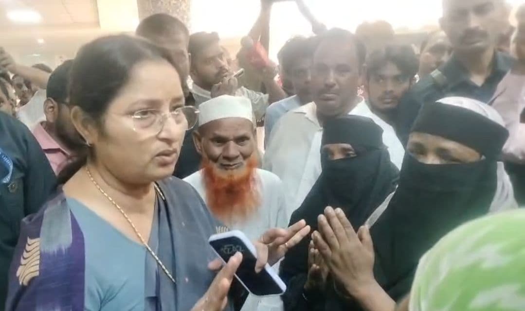 तीन युवकों की संदिग्ध मौत का रहस्य बरकरार, परिजनों का फूटा गुस्सा; थाना प्रभारी पर लापरवाही और हत्यारों से मिलीभगत का आरोप