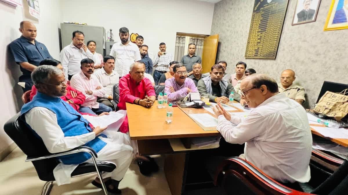 बाबूलाल मरांडी ने रांची सदर CO से की मुलाकात, जमीन से जुड़े मामलों पर हुई चर्चा