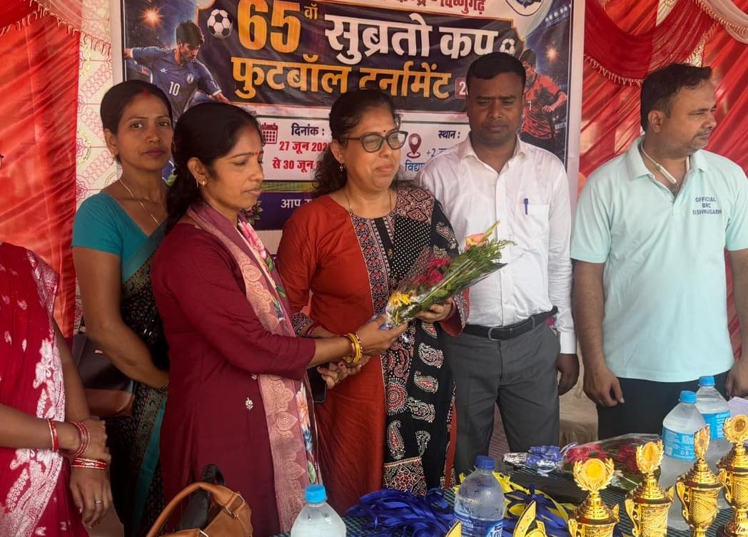 बीडीओ ने किया लिटिल चैंप्स और सुब्रतो कप का शुभारंभ