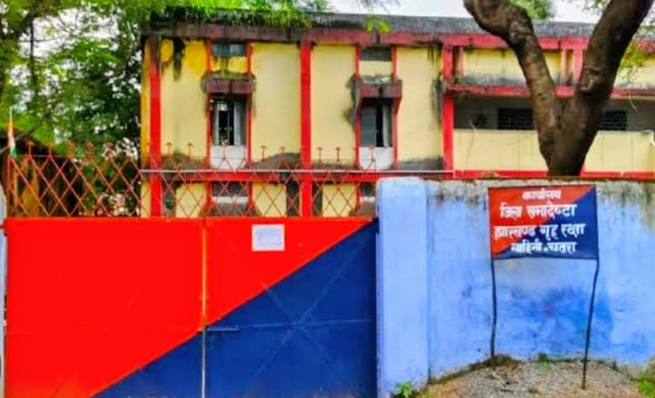 मेडिकल जांच के नाम पर अवैध वसूली मामले में बड़ी कार्रवाई, डॉक्टर समेत दो के खिलाफ प्राथमिकी के निर्देश