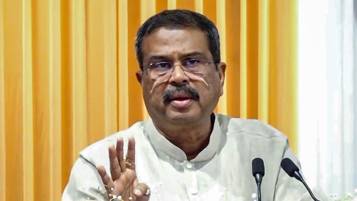 धर्मेंद्र प्रधान का राहुल गांधी पर हमला, बोले- आंदोलन का मकसद रिजीम चेंज