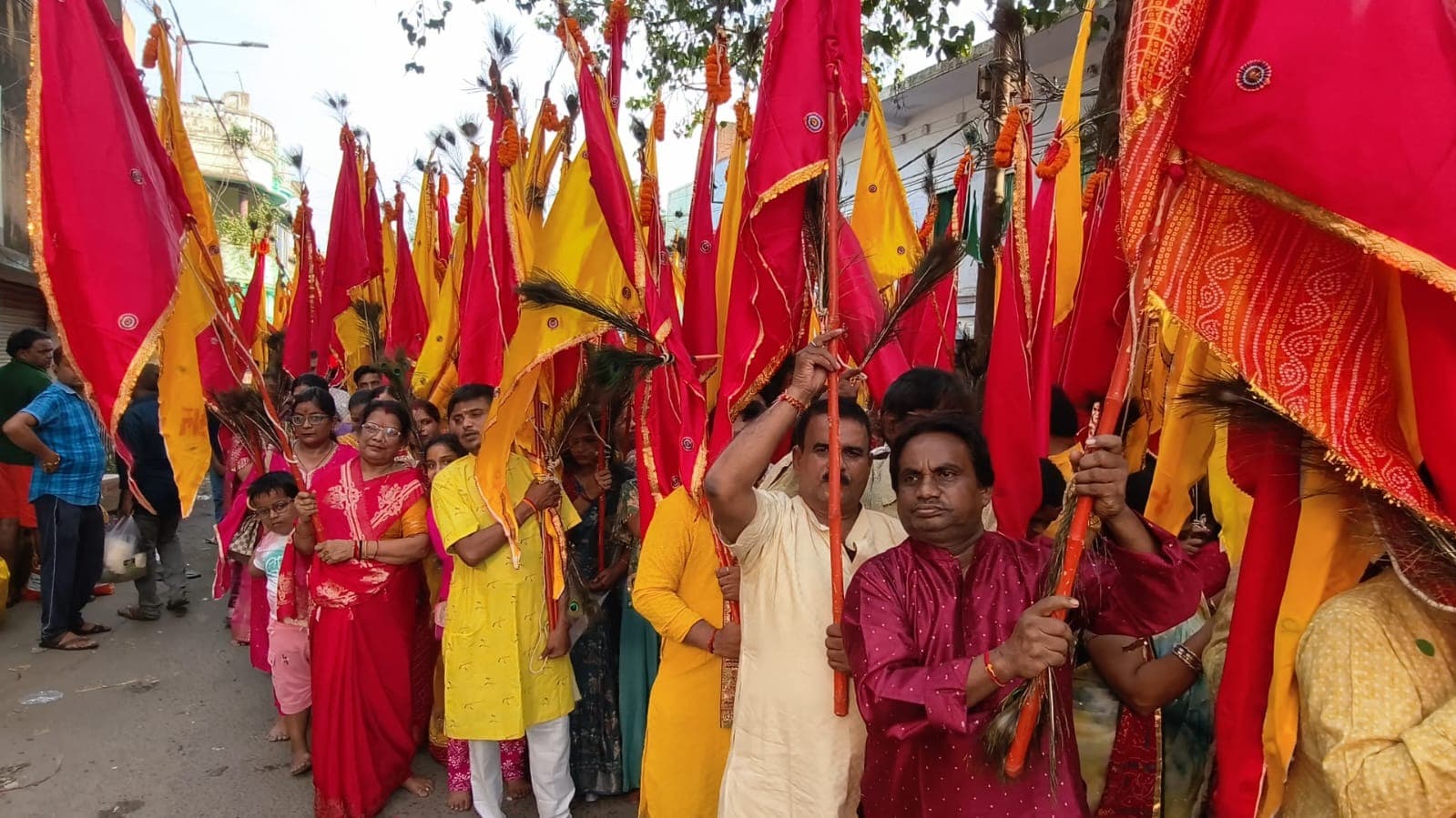 श्याम भक्ति में सराबोर हुआ गिरिडीह, भव्य निशान यात्रा के साथ 47वें वार्षिक महोत्सव की हुई शुरूआत