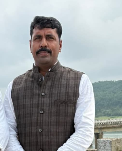 गो तस्करी के आरोपों से गरमाया जीटी रोड, पत्रकारों की हवाई यात्रा के पुराने दावे से भी उठे सवाल