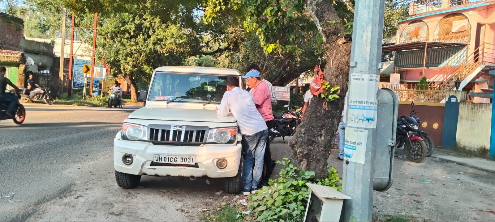 हाईकोर्ट के आदेश पर  एसीबी टीम ने खंगाला मुखिया का कामकाज