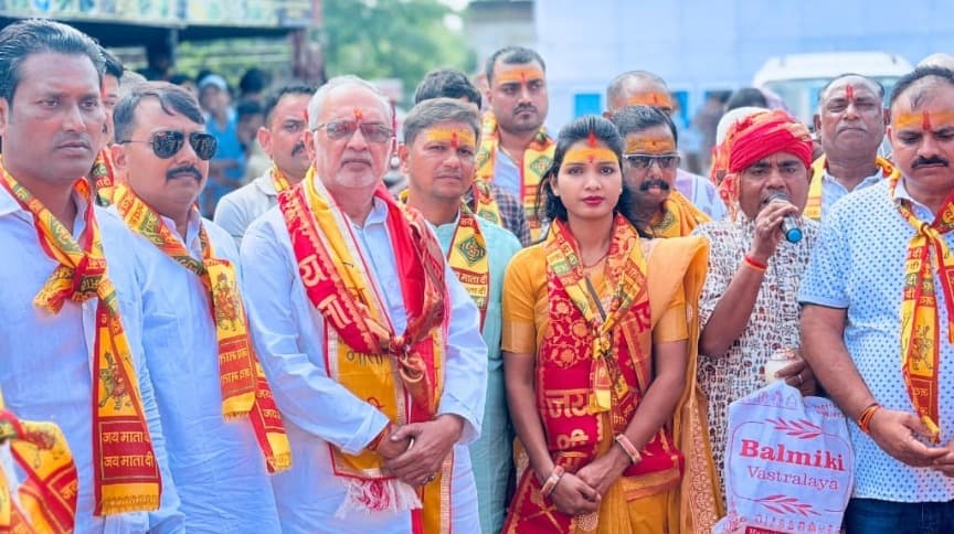 बरही में भव्य कलश यात्रा के साथ शारदीय नवरात्र का शुभारंभ, विधायक मनोज यादव हुए शामिल