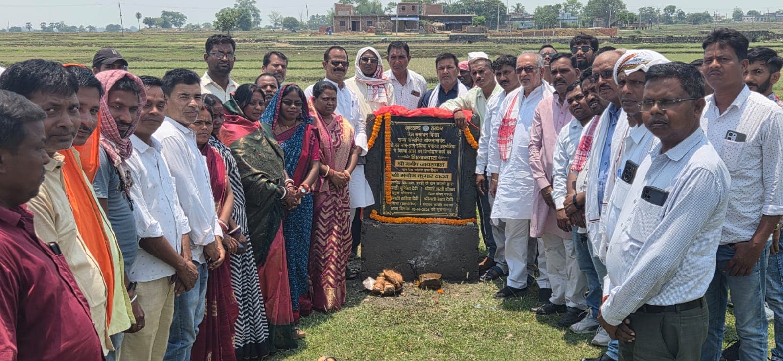 विधायक मनोज यादव ने रखी विकास कार्यों की आधारशिला, गुणवत्ता से समझौता नहीं करने की चेतावनी