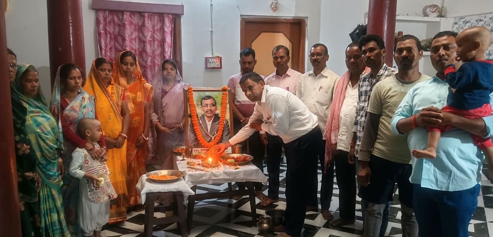 समाजसेवी स्व. दशरथ प्रसाद महतो की प्रथम पुण्यतिथि मनाई गई