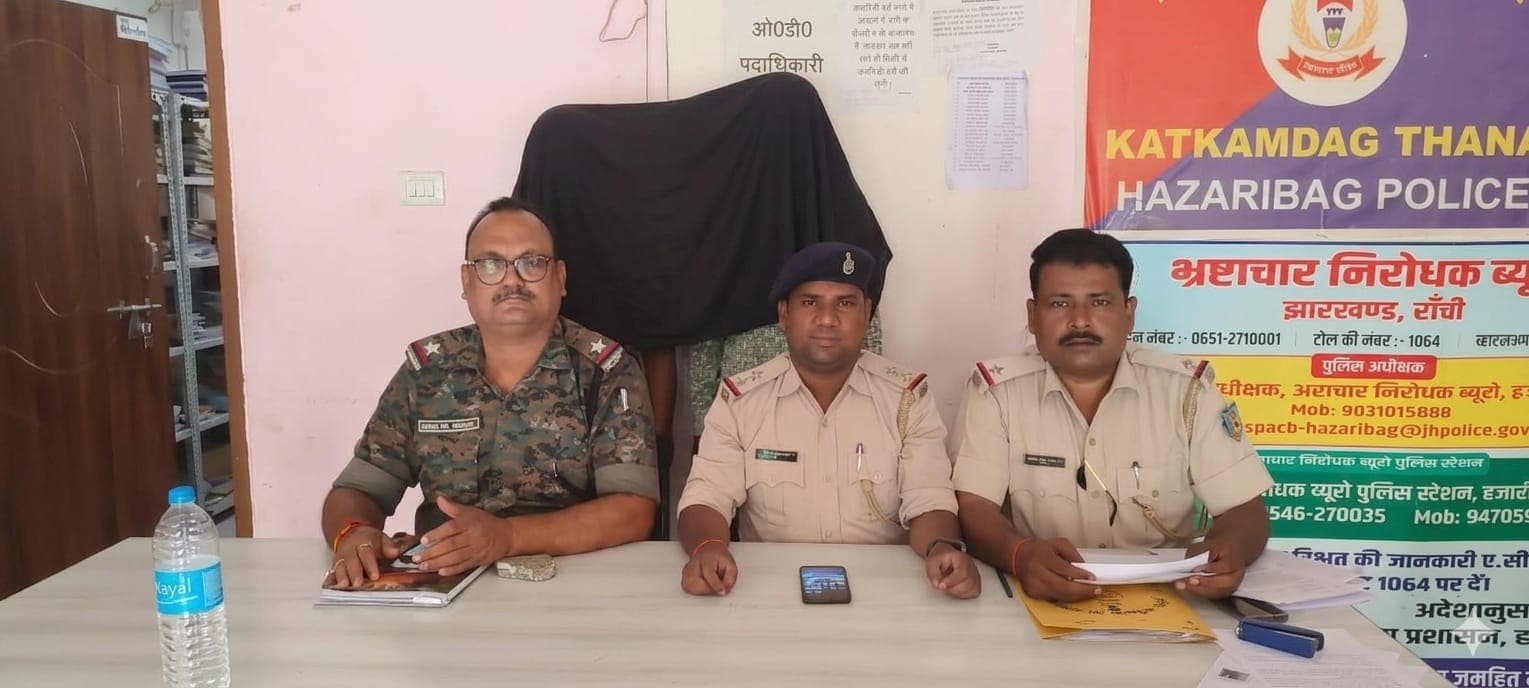 24 घंटे में टोटो चोरी कांड का खुलासा, दो शातिर चोर गिरफ्तार भेजे गए न्यायिक हिरासत में 