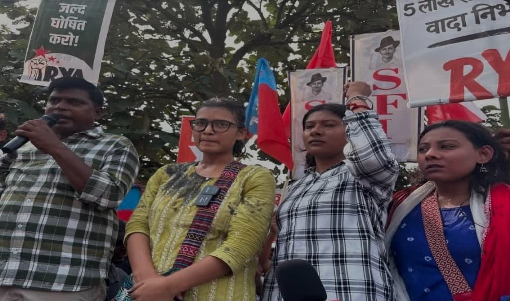 14वीं JPSC पीटी परीक्षा में गड़बड़ी के विरोध में विधानसभा घेराव, मार्च के दौरान AISA अध्यक्ष पर स्याही फेंकने की कोशिश