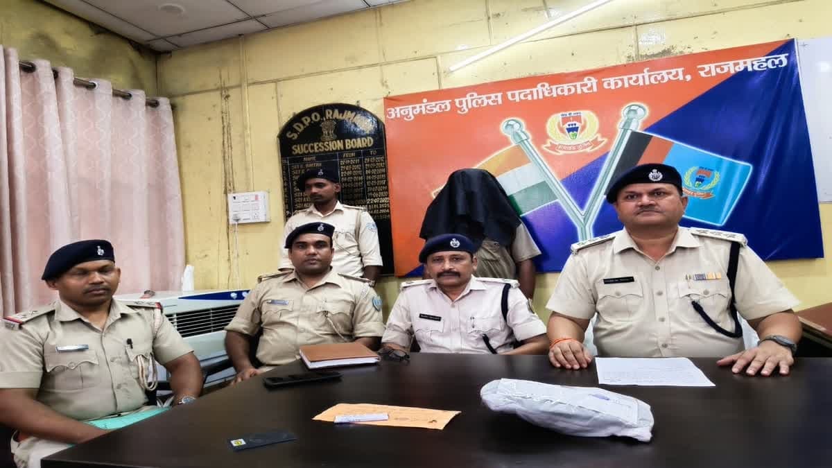 साहिबगंज में गला रेतकर युवक की हत्या का खुलासा, आरोपी गिरफ्तार