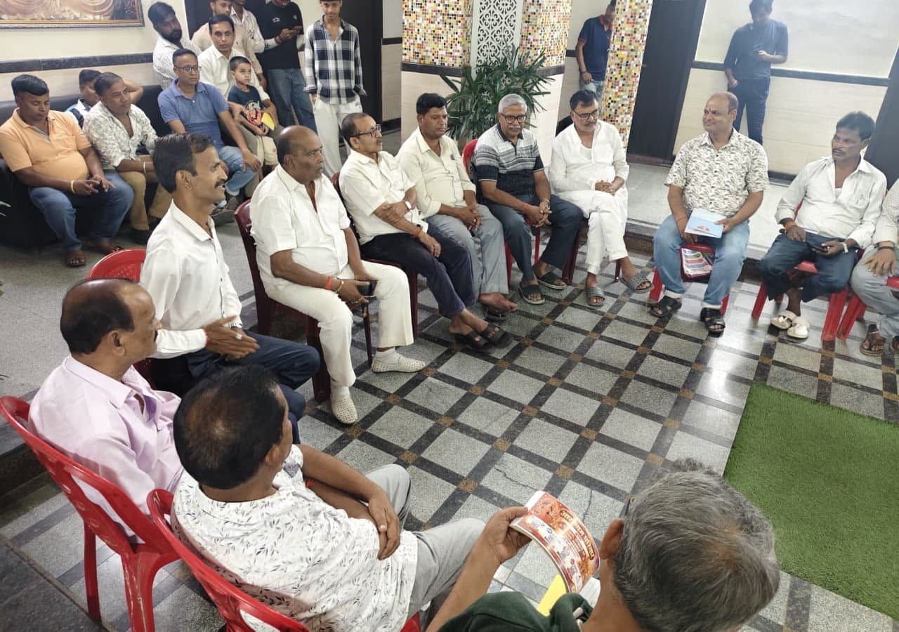 बड़ा बाजार दुर्गा पूजा महासमिति ने भव्य आयोजन को कसी कमर