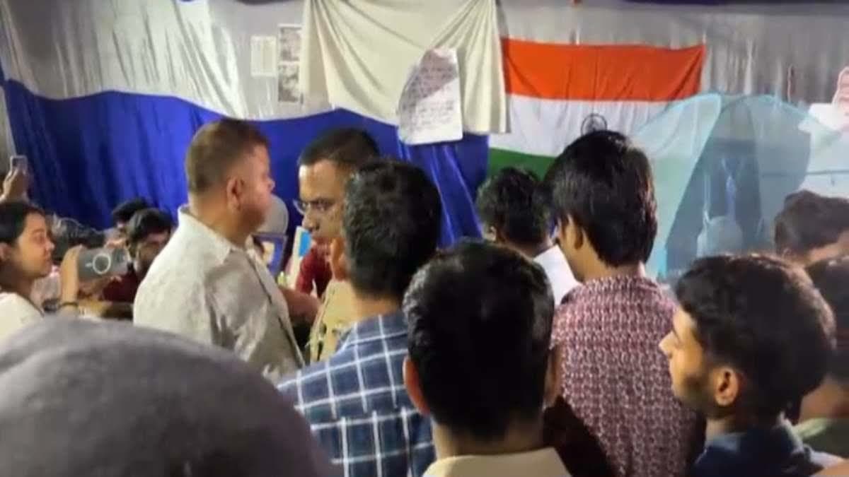 JPSC छात्रों के धरना स्थल पर देर रात पहुंचा पुलिस बल, बढ़ा तनाव
