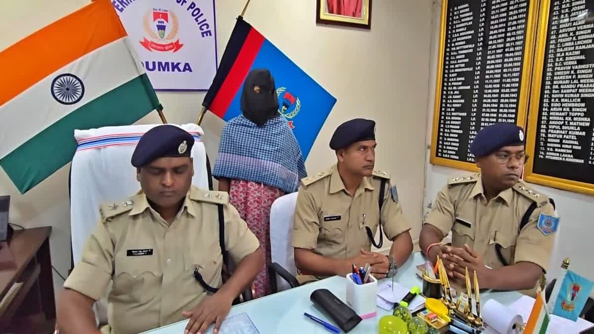 दुमका में कुएं से मिले दो बच्चों के शव, महिला गिरफ्तार