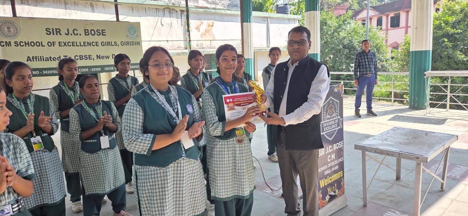 गायन प्रतियोगिता में साक्षी रानी ने लहराया परचम