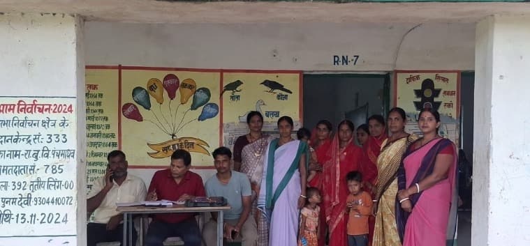 मतदाता सूची शुद्धिकरण को लेकर बूथों पर विशेष बैठक, सत्यापन कार्य संपन्न