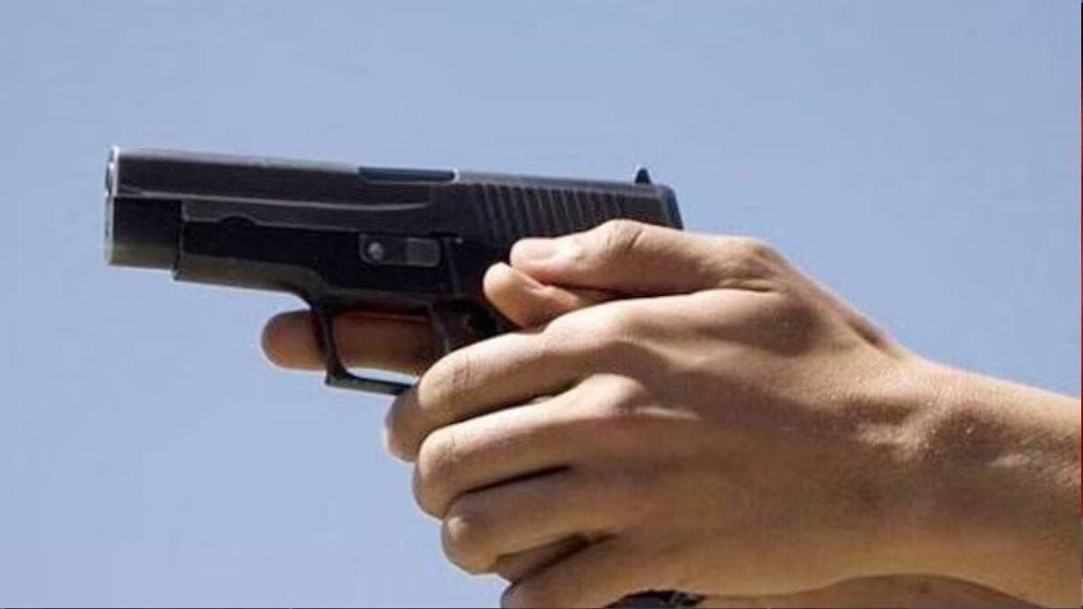 दक्षिण अफ्रीका में दो जगह सामूहिक गोलीबारी, 27 लोगों की मौत