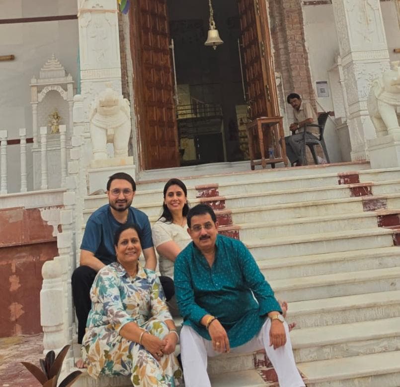 धार्मिक आस्था के साथ मनाया जन्मदिन, शीतलनाथ तीर्थ में की पूजा-अर्चना