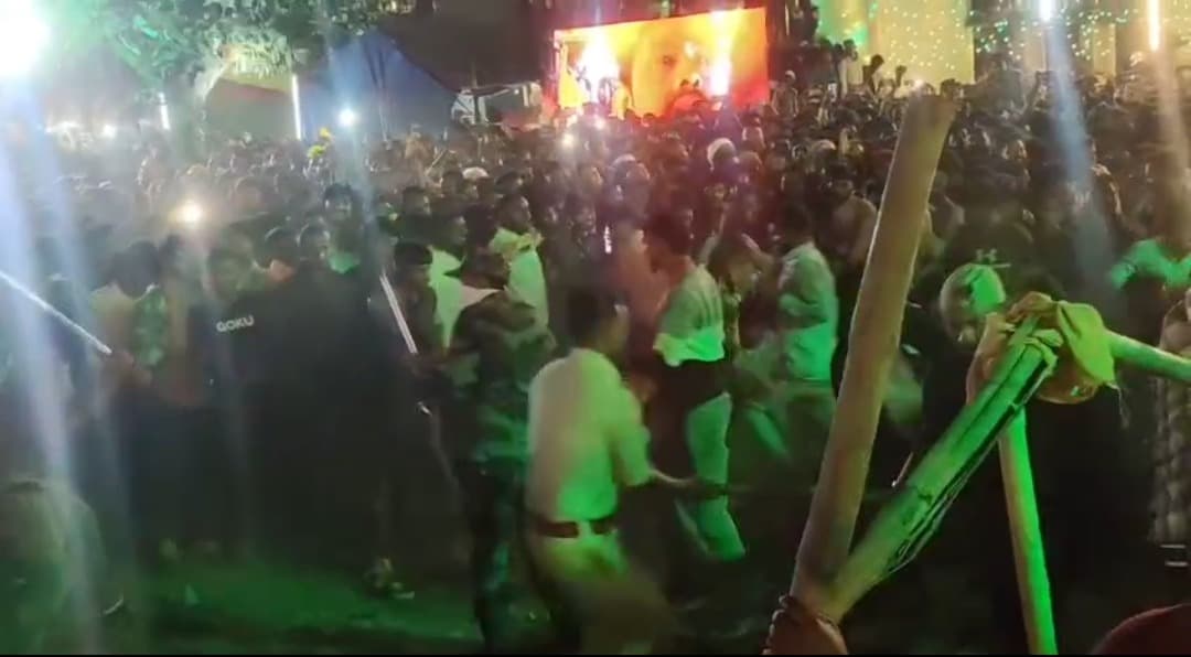 रोशन रोही के स्टेज शो में बवाल, लाठीचार्ज से मची अफरा-तफरी