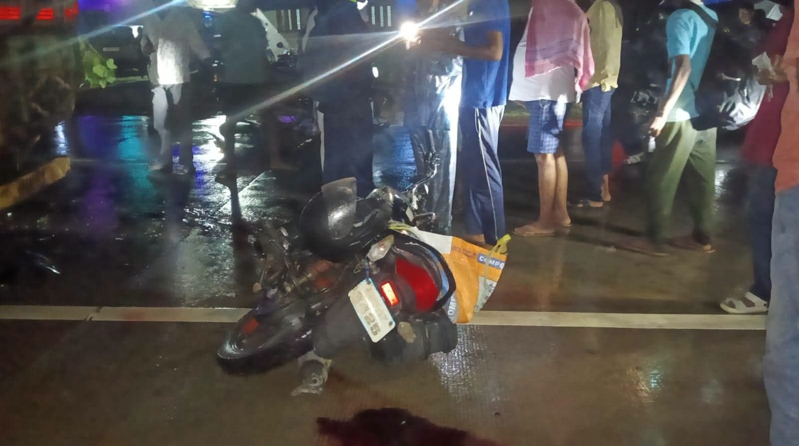 खड़ी ट्रक से टकराई बाइक, विजय माहथा की मौत