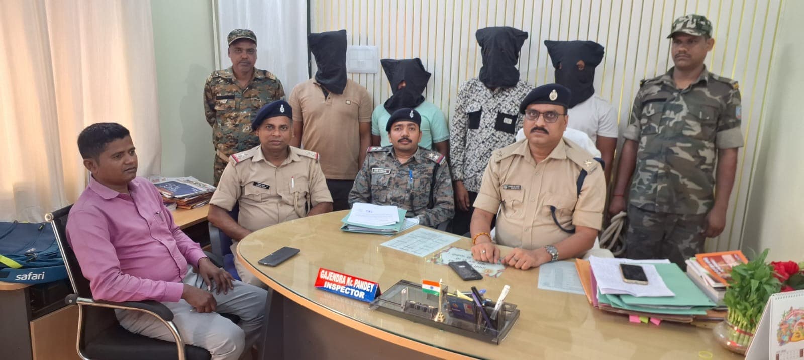 रात्रि अभियान में रामगढ़ पुलिस की बड़ी कार्रवाई