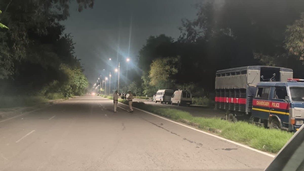 चंडीगढ़ में संदिग्ध IED बरामद, तीन लोग गिरफ्तार; सेक्टर-43 बस स्टैंड के पीछे मचा हड़कंप