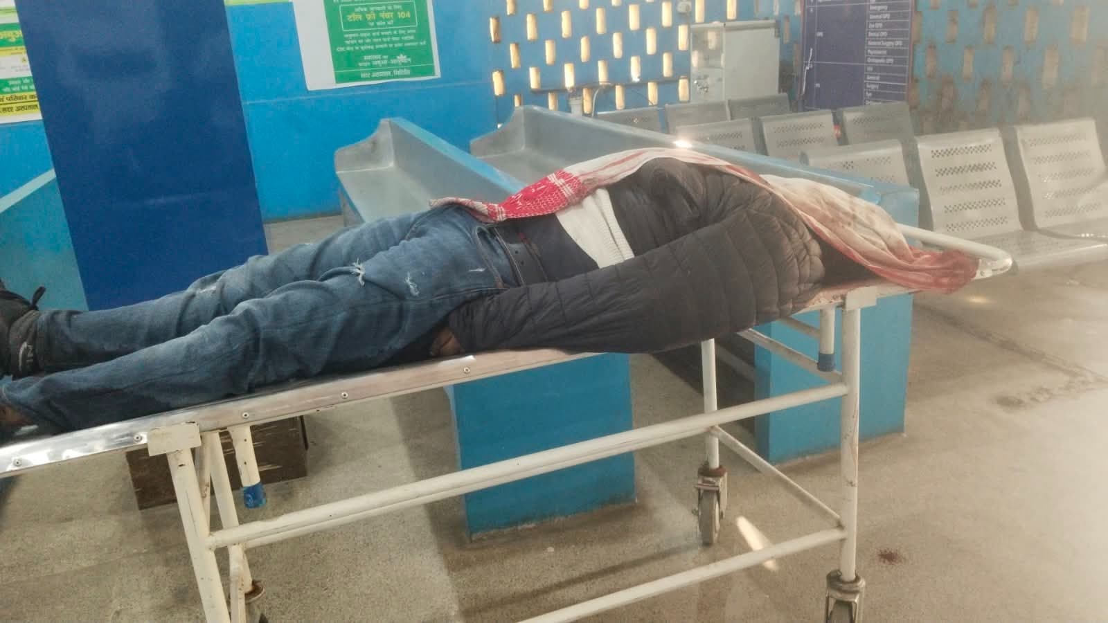पचम्बा में अज्ञात वाहन की टक्कर से बाइक सवार की मौत, दूसरा गंभीर