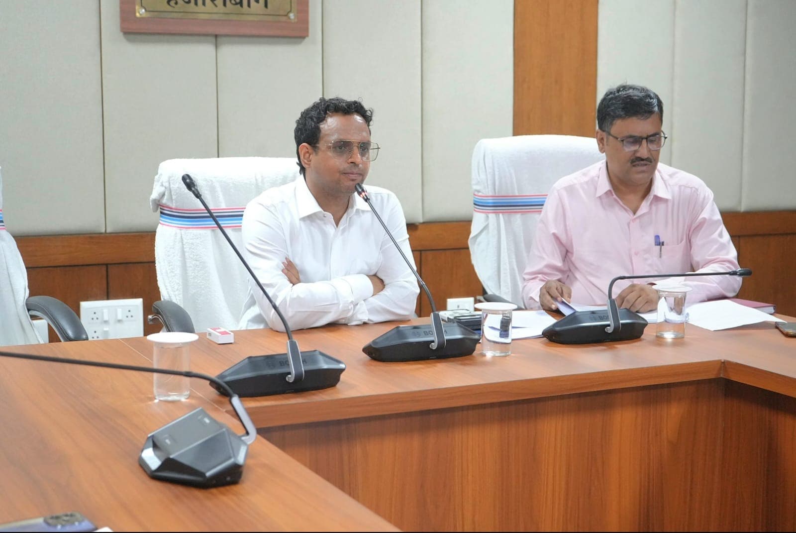 हजारीबाग में राशन कार्ड डिलीशन और ई-केवाईसी पर सख्ती, उपायुक्त ने दिए निर्देश