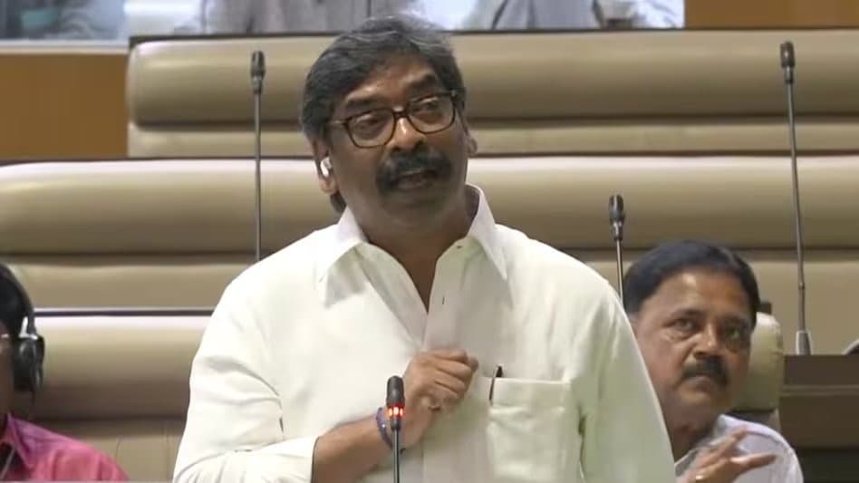 ‘यूपी-बिहार के लोग, लखनऊ की कंपनी...’, CM हेमंत सोरेन ने परीक्षाओं में गड़बड़ी पर दिया बड़ा बयान