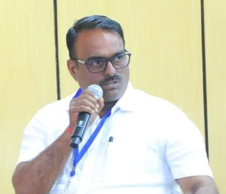 भाजपा को 12 वर्षों का हिसाब देना चाहिए: विनोद कुशवाहा