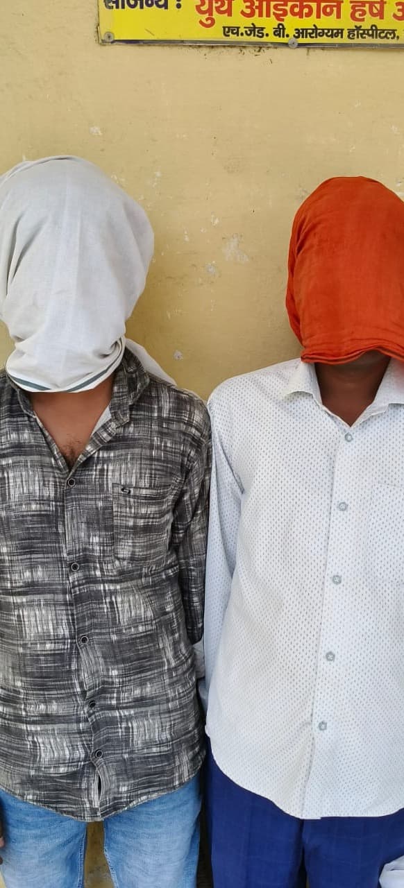 फरार अभियुक्त और वारंटी पर चौपारण पुलिस का शिकंजा