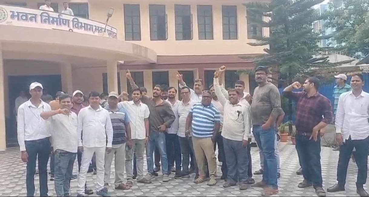 संवेदकों ने सरकार के खिलाफ फुंका बिगुल, सभी सरकारी टेंडरों का पूर्ण बहिष्कार