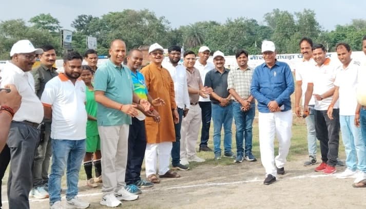 प्रमंडलीय खेल महोत्सव के दूसरे दिन खिलाड़ियों ने दिखाया दमखम