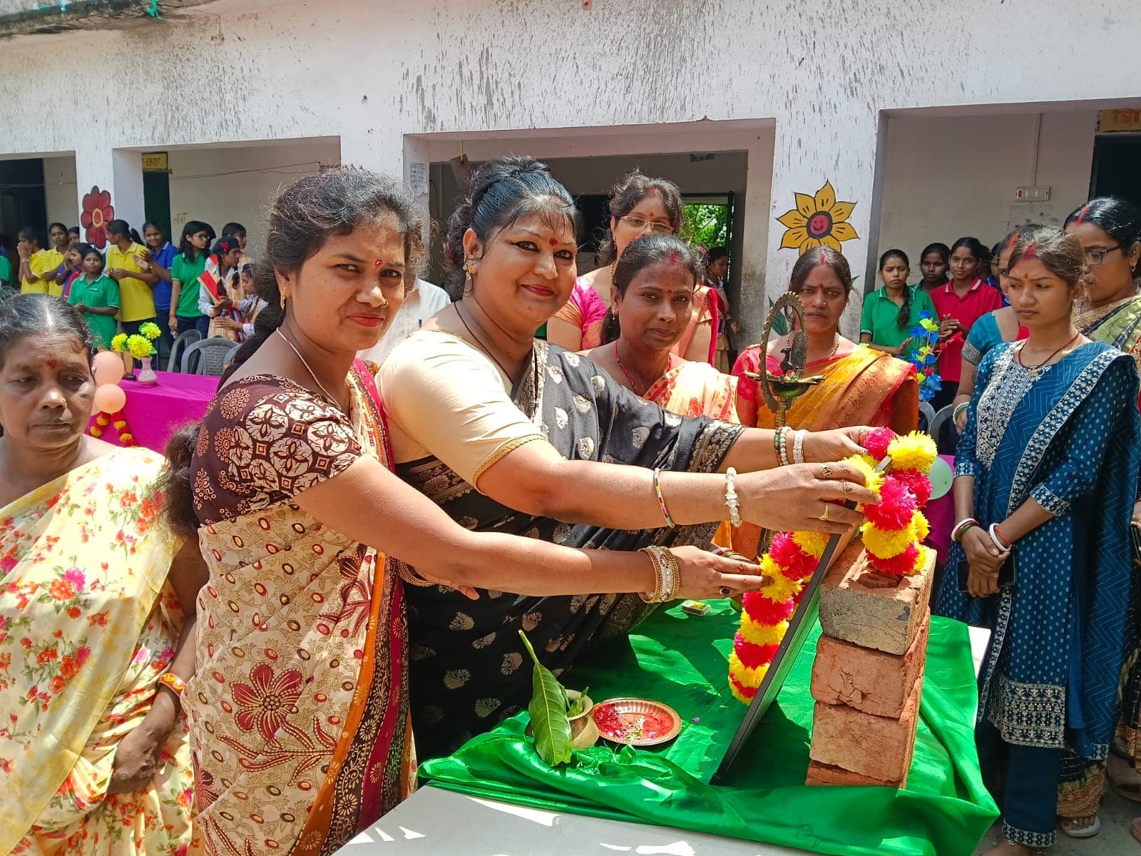 कस्तूरबा विद्यालय मानगढ़ में वार्षिक उत्सव की धूम, खेलकूद में बच्चियों ने दिखाई प्रतिभा