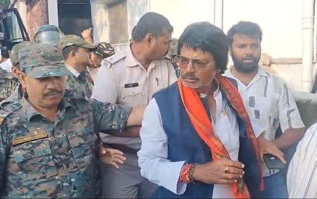 पूर्व मंत्री योगेंद्र साव और सदर सीओ आशुतोष कुमार आमने-सामने, नहींं हटाया जा सका अतिक्रमण