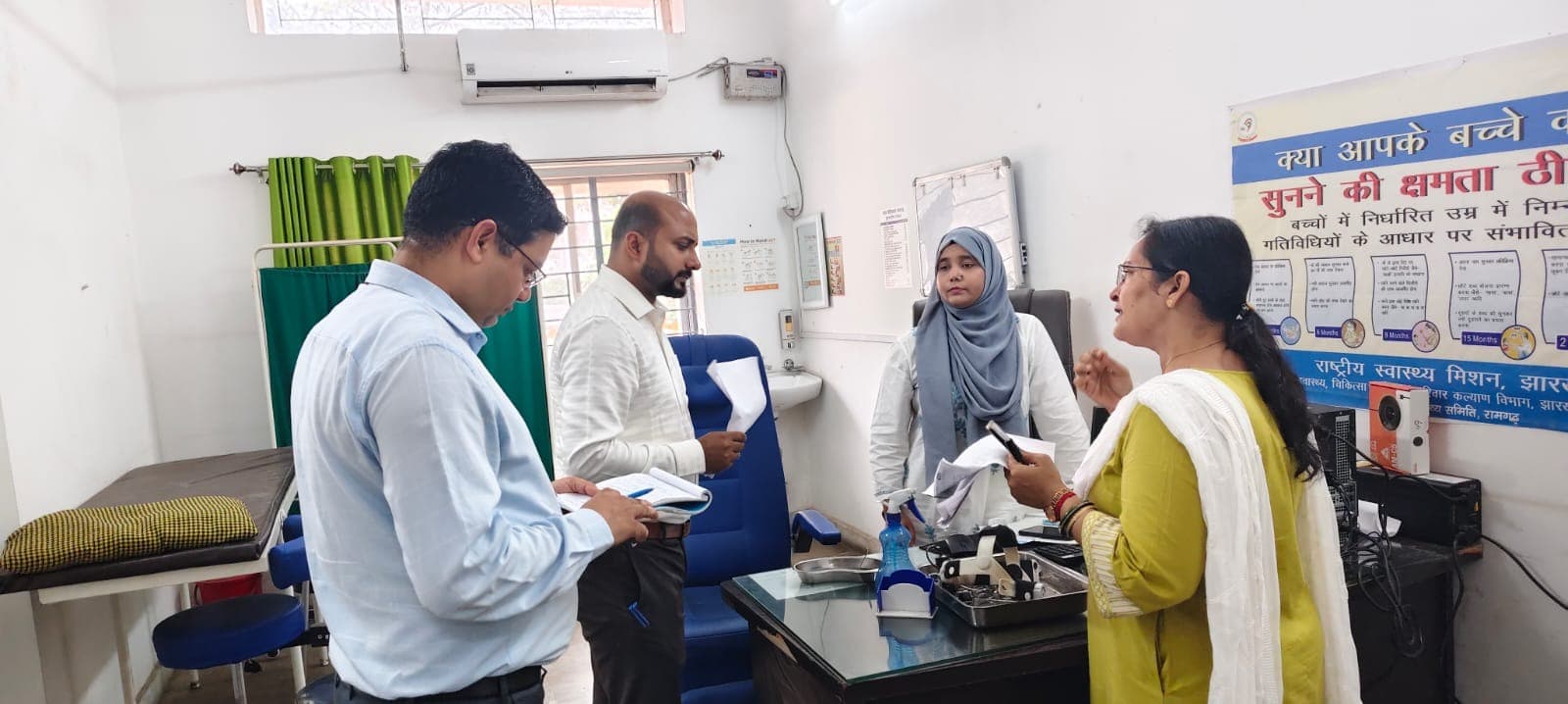 सदर अस्पताल में उपायुक्त का औचक निरीक्षण, 3 डॉक्टर मिले गायब; वेतन रोकने का आदेश