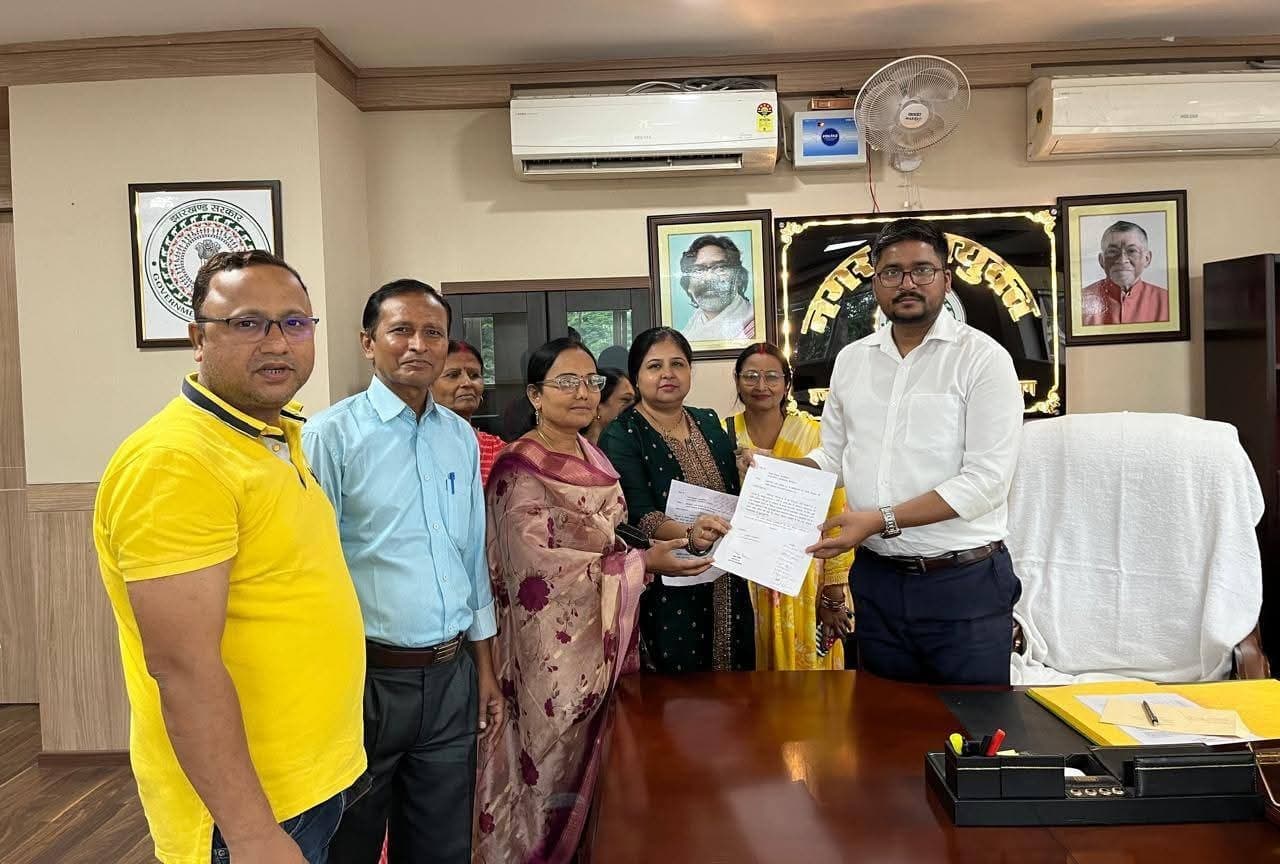 Hazaribagh Ward 22 Shivpuri Waterlogging Problem: नगर आयुक्त ने दिए का