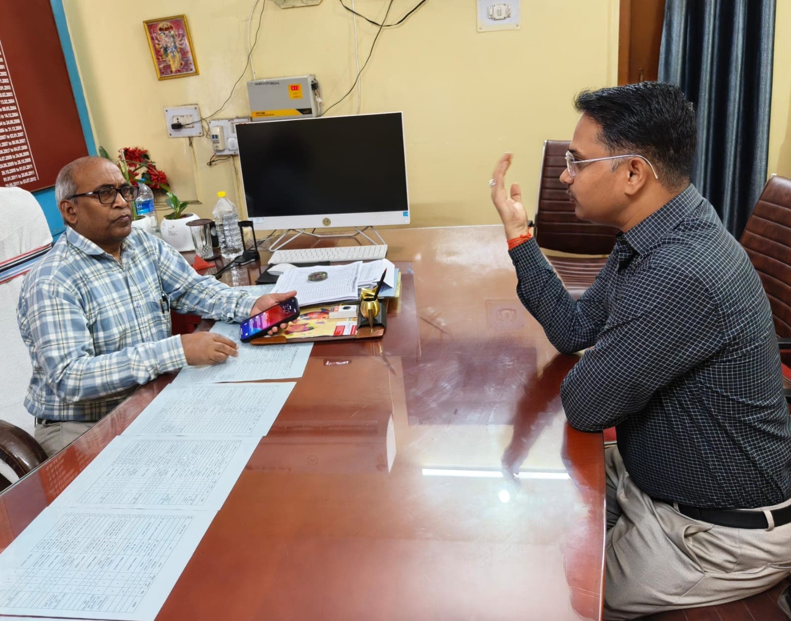 सिविल सर्जन से मिले सांसद मीडिया प्रतिनिधि रंजन चौधरी, पेटो उपस्वास्थ्य केंद्र को 24 घंटे संचालित करने की रखी मांग