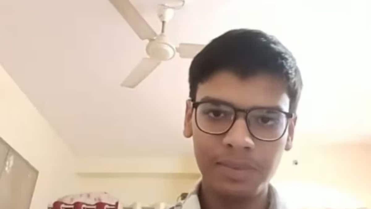 CBSE ने बढ़ाई री-इवैल्यूएशन की समयसीमा, छात्र सिद्धांत सार्थक की मांग के बाद मिला मौका