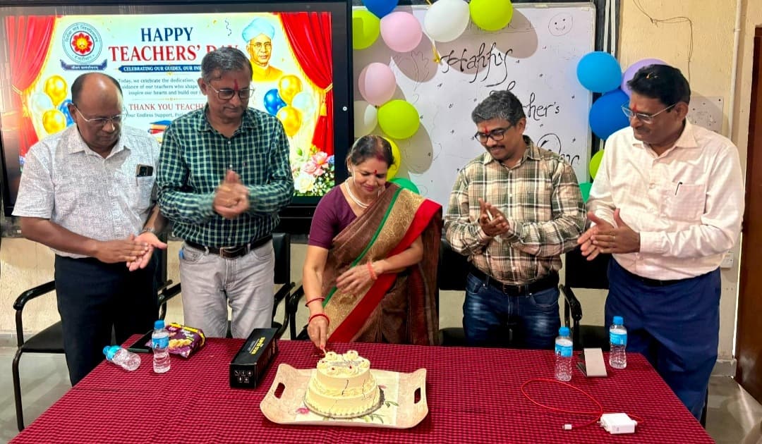 विभावि के राजनीति विज्ञान विभाग में शिक्षक दिवस समारोह, डॉ. सुकल्याण म