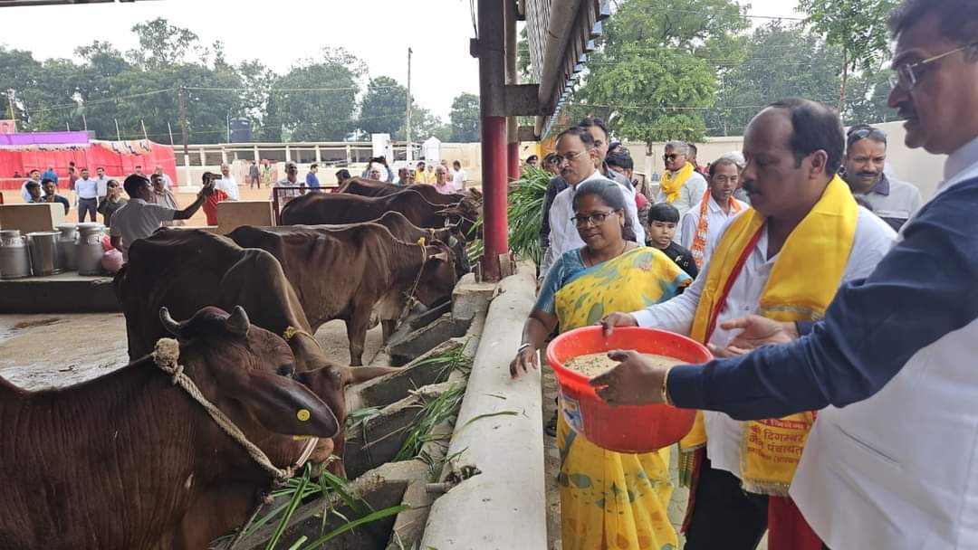 गोपाष्टमी मेले में उमड़े गो सेवक