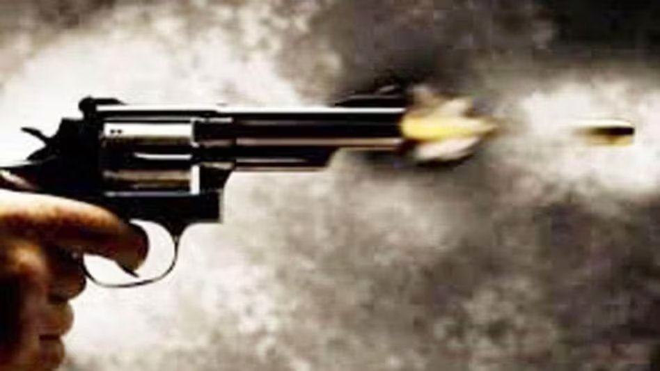 इंटरनेशनल नंबर से रंगदारी, जान से मारने की धमकी और फिर फायरिंग… दिल्ली के प्रॉपर्टी डीलर पर हमले में विदेश बैठे गैंगस्टर का नाम आया सामने