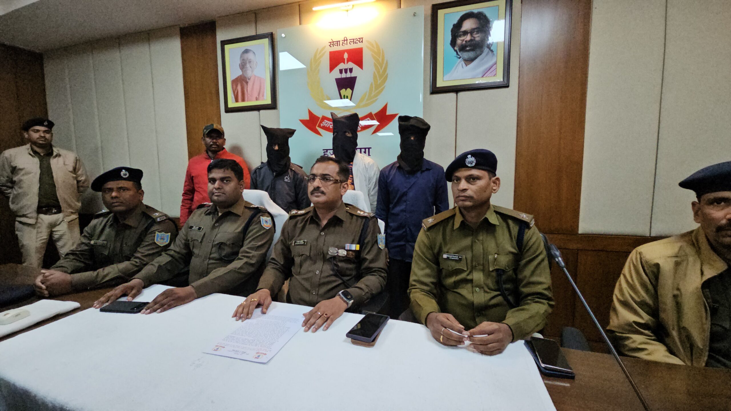 हजारीबाग जेल ब्रेक का पर्दाफाश: महाराष्ट्र से दबोचे गए तीन कुख्यात कैदी, पुलिस की त्वरित कार्रवाई से टूटी फरारी की साजिश
